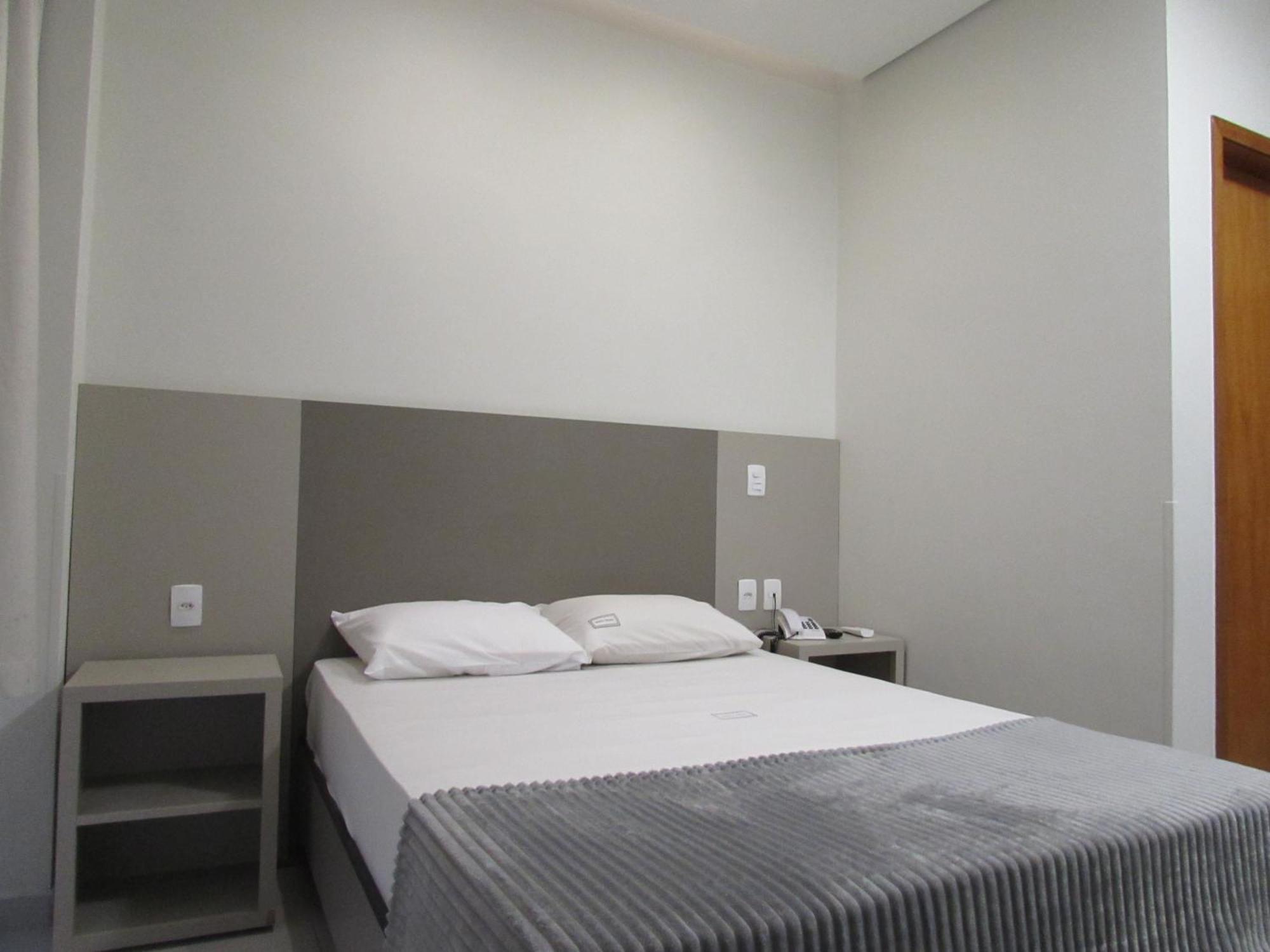 Hotel Urbis A 10 Minutos Rua 25 De Marco, Bras,Bom Retiro,A 2 Minutos Do Mirante Sampa Sky Сан-Пауло Экстерьер фото